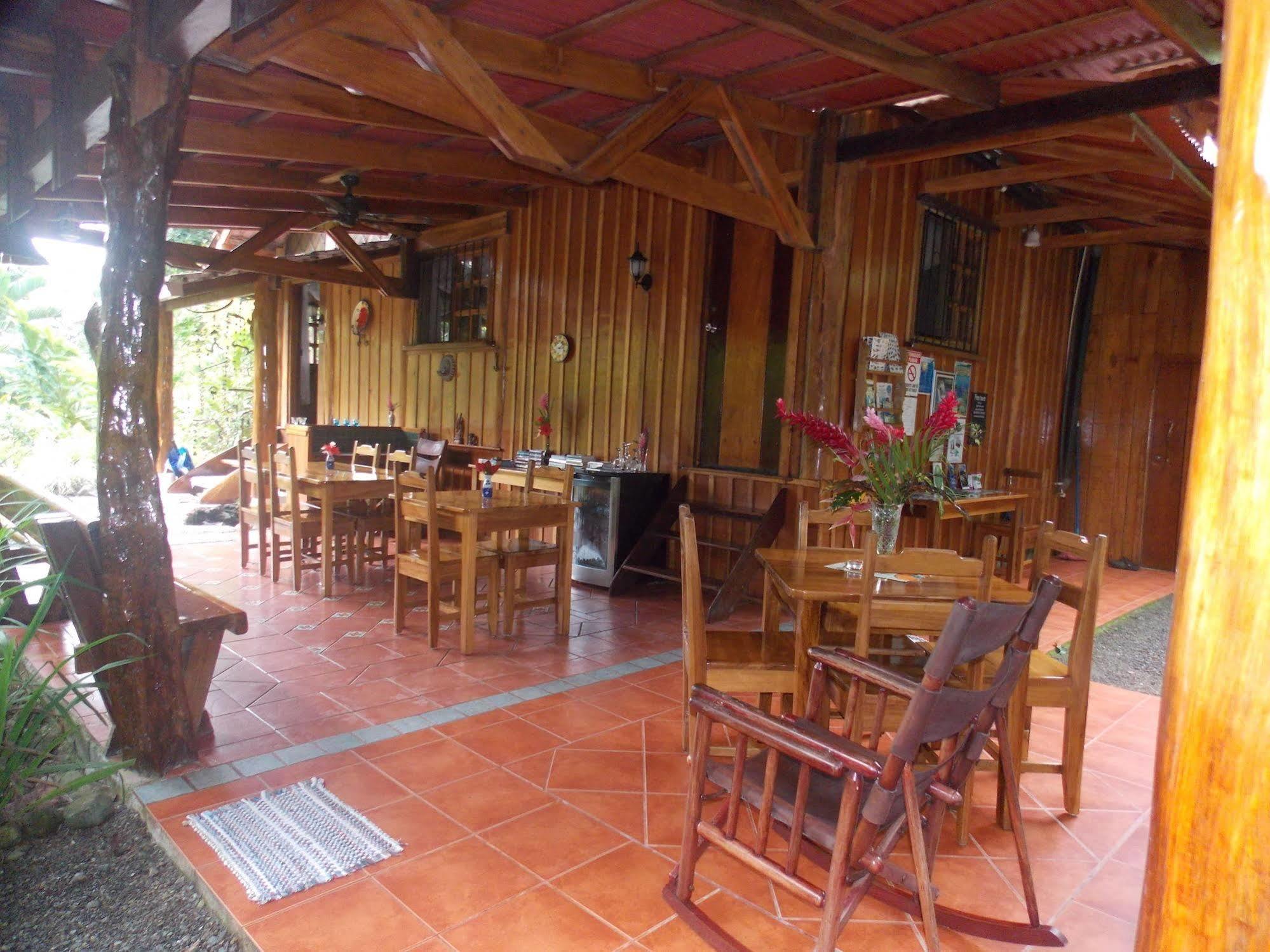 Coral Hill Bungalows Cahuita Kültér fotó