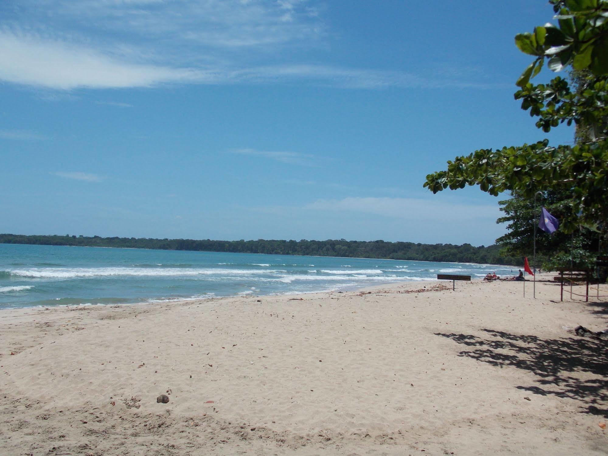 Coral Hill Bungalows Cahuita Kültér fotó