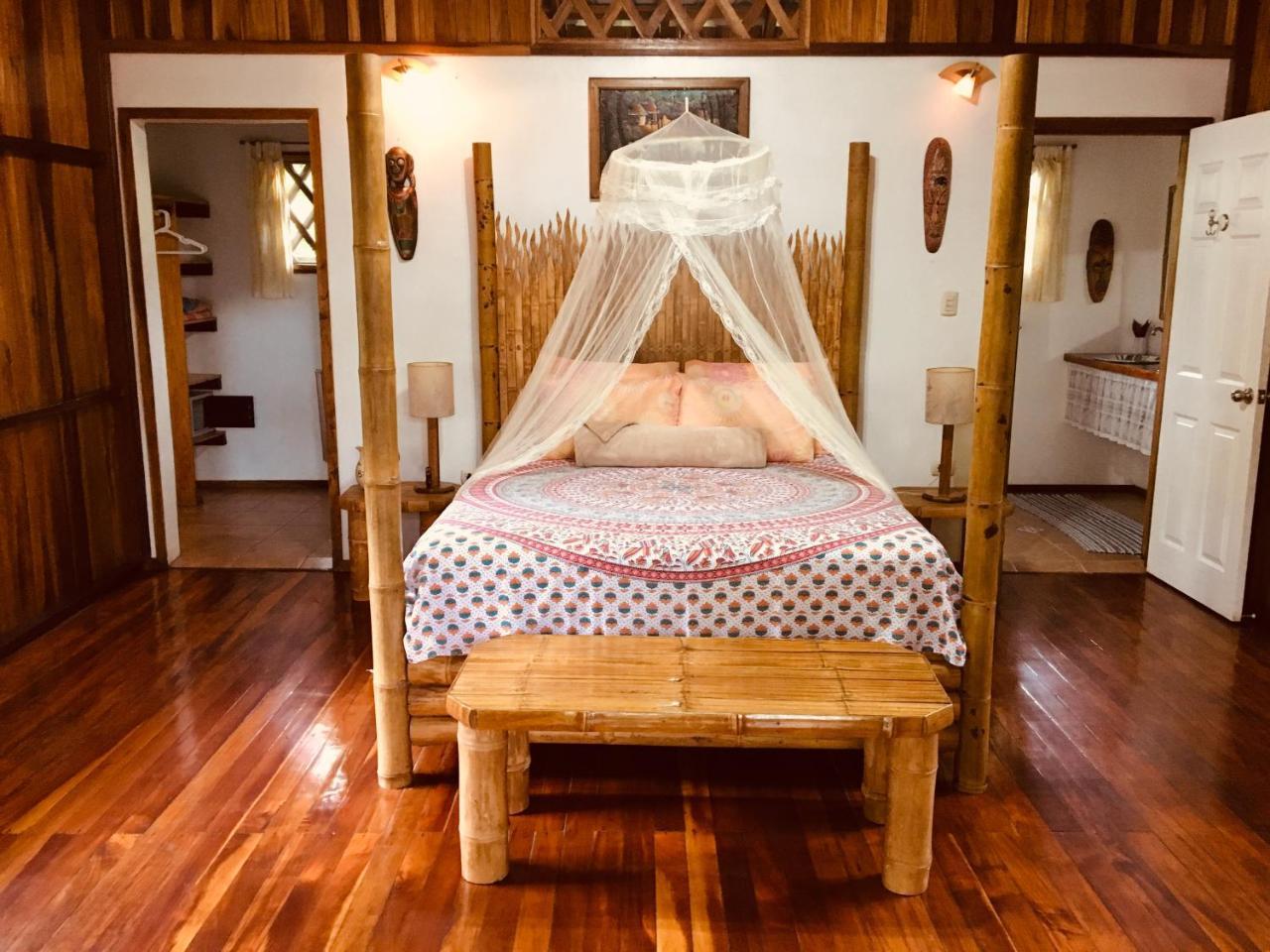 Coral Hill Bungalows Cahuita Kültér fotó