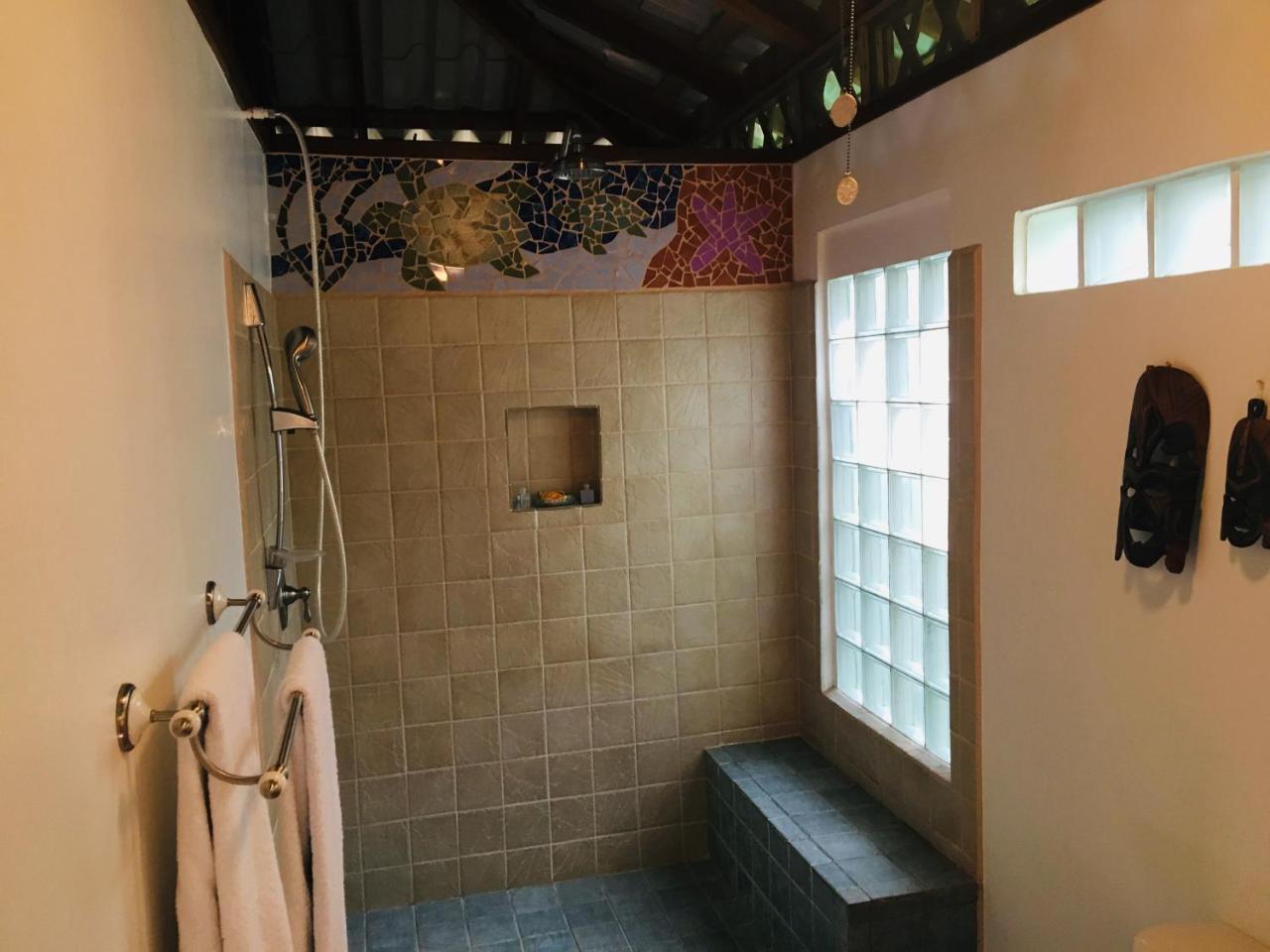 Coral Hill Bungalows Cahuita Kültér fotó