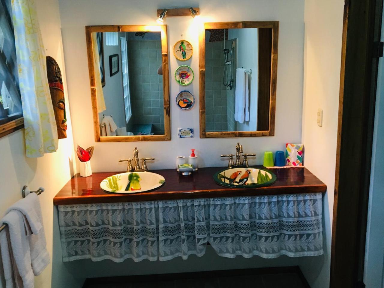 Coral Hill Bungalows Cahuita Kültér fotó